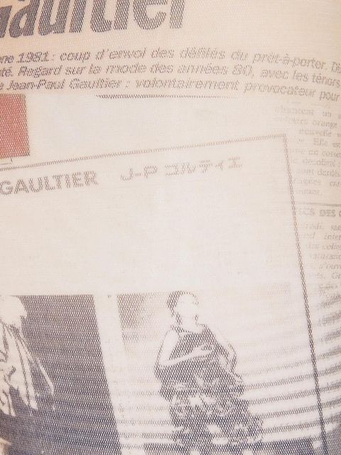 Jean Paul Gaultier newspaper-print leggings - Neutrals