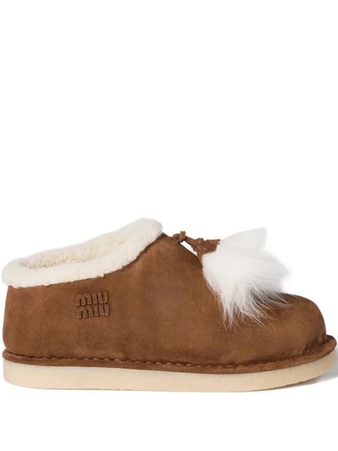 Miu Miu logo-lettering suede slip-ons - Brown - zdjęcie produktu nr 1