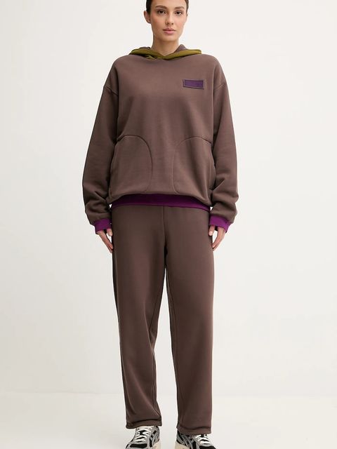 EA7 Emporio Armani spodnie dresowe