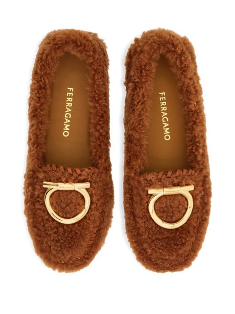 Ferragamo Gancini shearling loafers - Brown