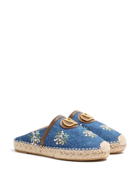 Valentino Garavani VLogo Signature mules in denim with floral embroidery 25mm - Blue - zdjęcie produktu nr 2