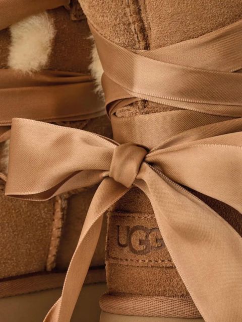 UGG logo-detail shearling boots - Brown