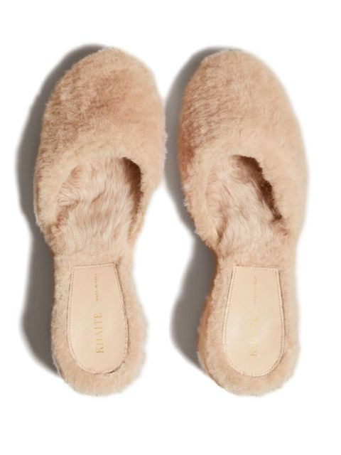KHAITE Clio 50mm shearling mules - Neutrals