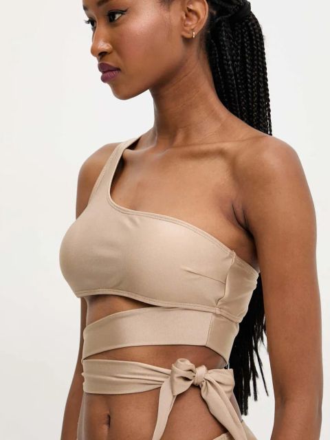 Answear.LAB biustonosz kąpielowy kolor złoty lekko usztywniona miseczka