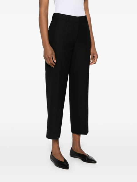 TOTEME pressed-crease cropped trousers - Black