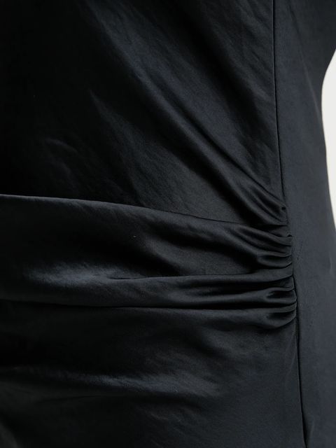 Answear.LAB sukienka kolor czarny maxi rozkloszowana