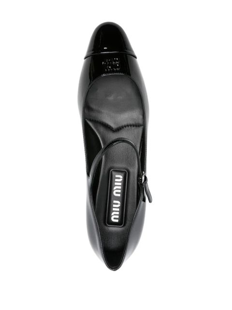 Miu Miu logo-lettering patent ballerina shoes - Black