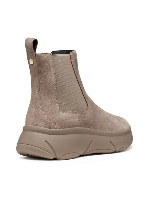 Geox sztyblety zamszowe D NEBULA 2.0 X damskie kolor brązowy na platformie D56NHB 00022 C6029