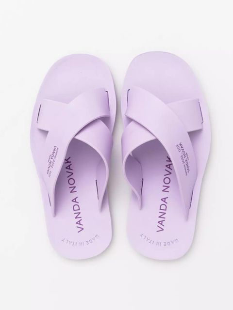 VANDA NOVAK - Liliowe klapki Nikki