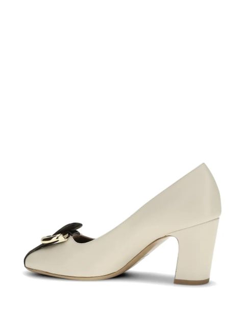 Ferragamo buckle-detail pumps - Neutrals