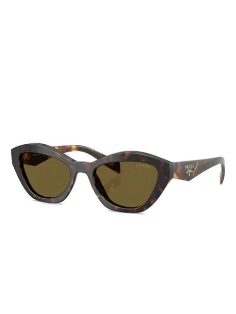 Prada Eyewear logo-detail cat-eye sunglasses - Brown