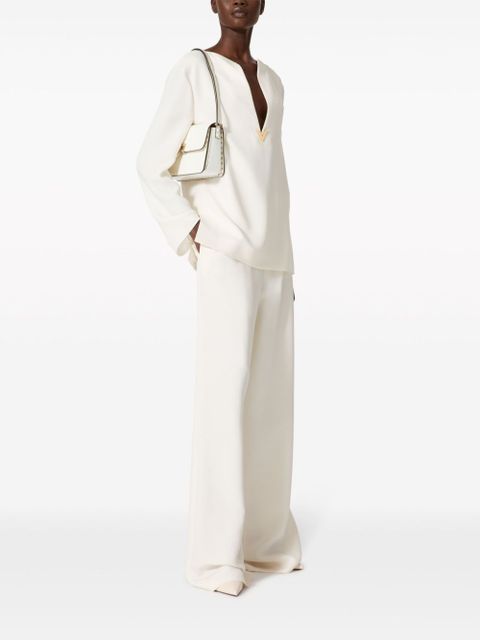 Valentino Garavani Rockstud23 leather shoulder bag - White