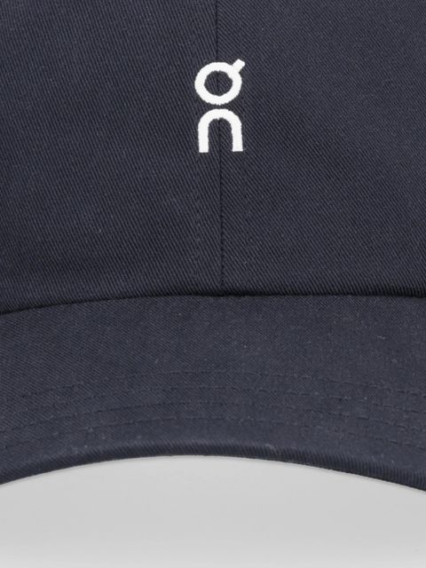 On czapka z daszkiem bawełniana All-Day kolor czarny 2UG10100553