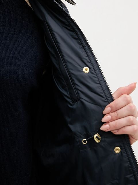 Barbour kurtka Aishling kolor granatowy przejściowa LQU1888