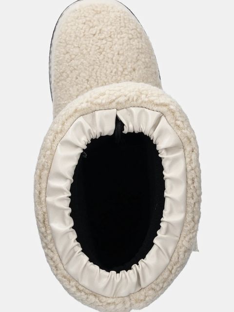 Love Moschino śniegowce kolor beżowy JA24452G0NISM12A