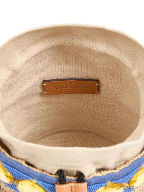 Valentino Garavani Valentino Garavani small raffia embroidered bucket bag - Neutrals
