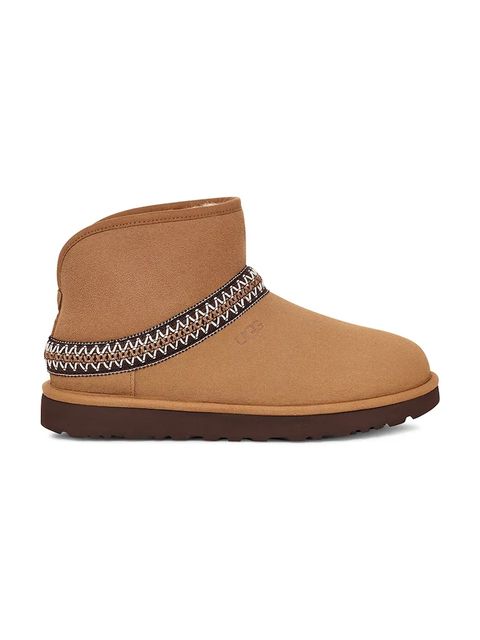 UGG śniegowce zamszowe Classic Mini Crescent kolor brązowy 1158262-CHE