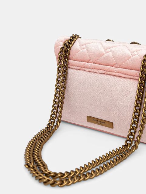 Kurt Geiger London torebka welurowa VELVET MINI KENSINGTON kolor różowy 5018753789