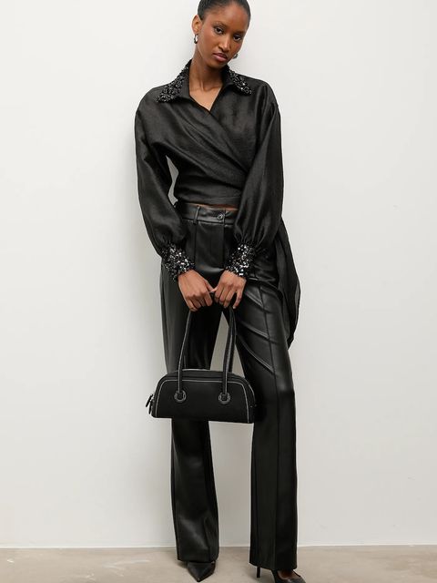 Answear.LAB bluzka damska kolor czarny z aplikacją - zdjęcie produktu nr 2