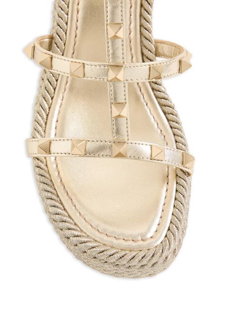 Valentino Garavani Rockstud laminated nappa wedge sandals 95mm - Gold