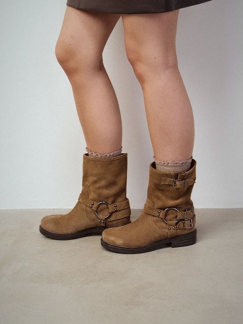 Medicine botki zamszowe kolor brązowy na platformie