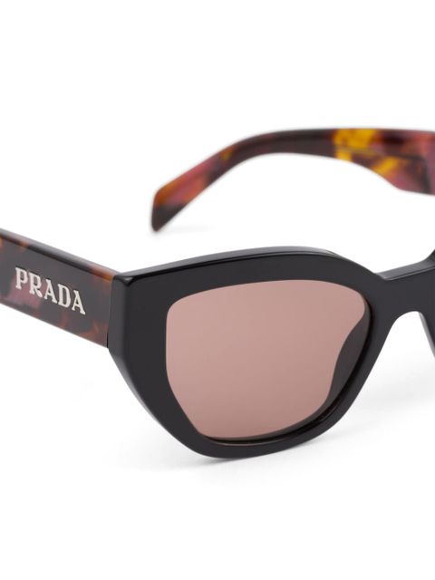 Prada Eyewear tortoiseshell-effect cat-eye sunglasses - Brown