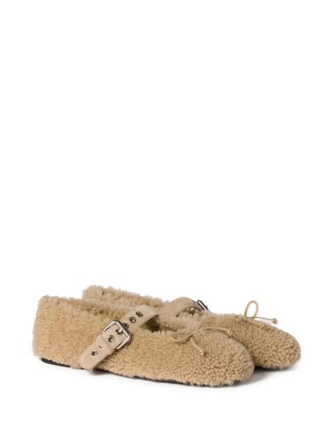 Miu Miu buckle-strap shearling ballerinas - Neutrals