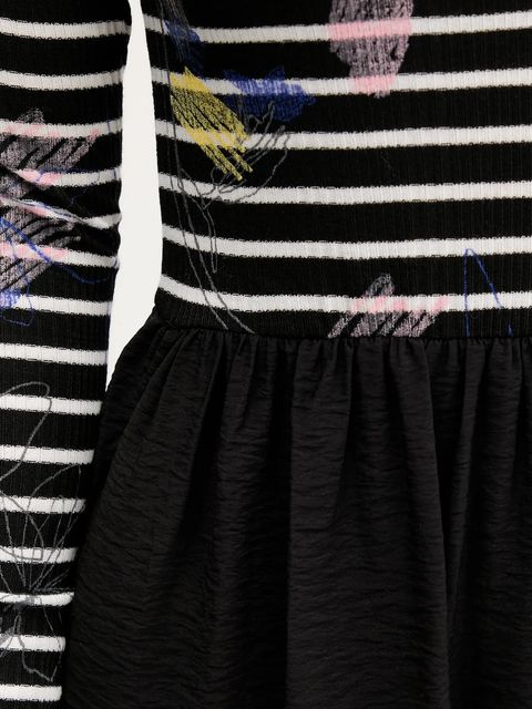 Desigual sukienka RAYA HIBRIDA kolor czarny midi rozkloszowana 25WWVW15