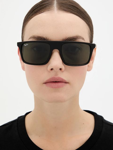 Ray-Ban okulary przeciwsłoneczne kolor czarny 0RB2222