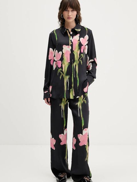 Stine Goya koszula damska kolor czarny regular z kołnierzykiem klasycznym SG-AW25-T091-2263