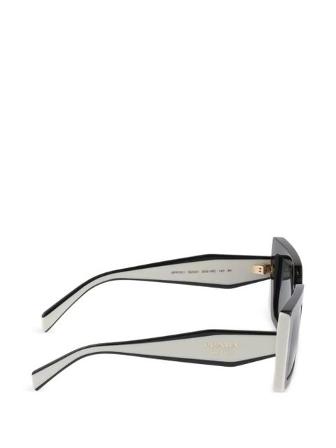 Prada Eyewear Sunglasses with Prada logo - Black