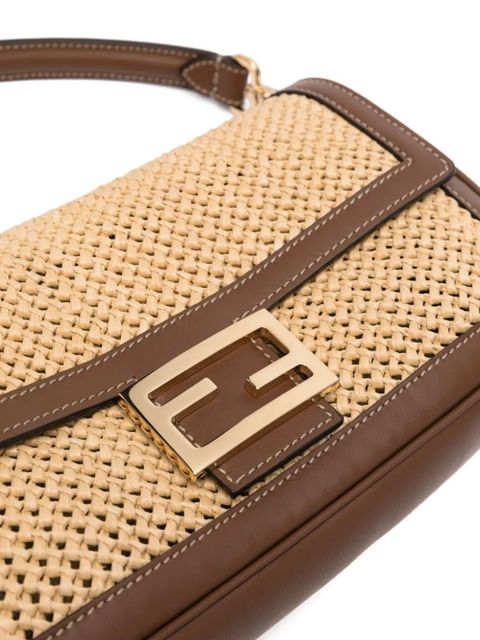 FENDI Baguette macramé-detail shoulder bag - Neutrals - zdjęcie produktu nr 2