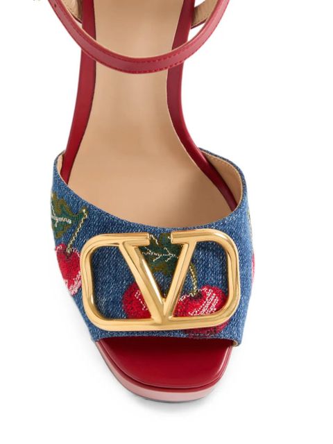 Valentino Garavani Vlogo Signature platform denim sandals with Cherryfic embroidery 115mm - Blue - zdjęcie produktu nr 2