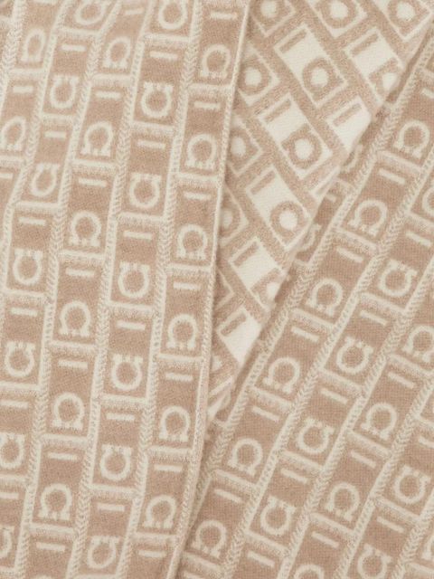 Ferragamo Gancini-pattern fringed cape - Neutrals - zdjęcie produktu nr 2