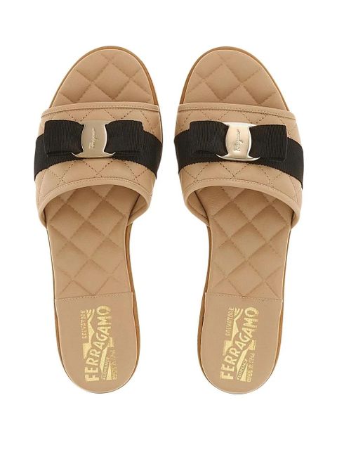 Ferragamo Vara bow quilted slides - Neutrals
