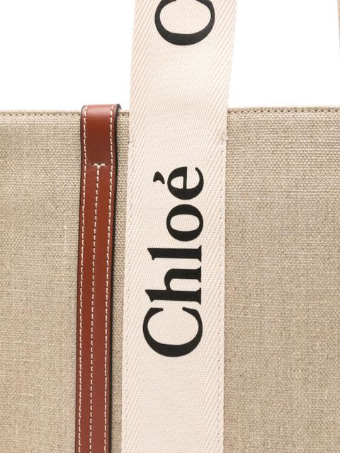 Chloé medium logo-strap tote bag - Neutrals