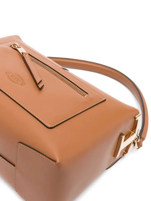 Tod's logo-charm leather tote bag - Brown