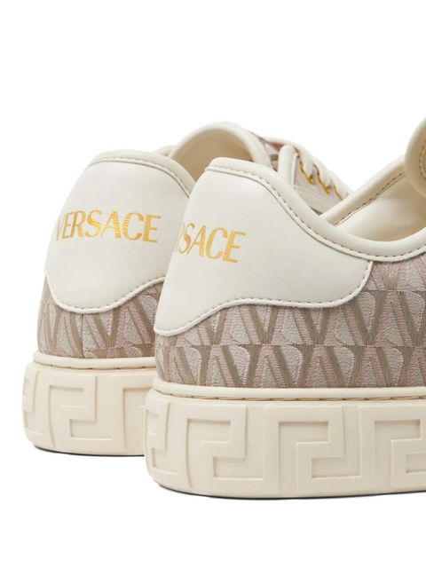 Versace Greca-pattern sneakers - Neutrals