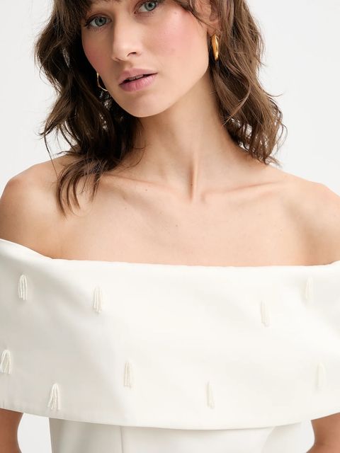 Rotate sukienka kolor beżowy mini dopasowana 114188857