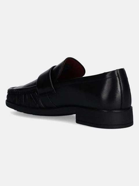 Tommy Hilfiger mokasyny skórzane LOAFER SOFT NAPPA PLEATED TOE damskie kolor czarny na płaskim obcasie FW0FW08362