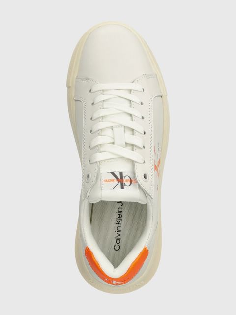 Calvin Klein Jeans sneakersy skórzane YW0YW00823 CHUNKY CUPSOLE MONOLOGO W kolor kremowy YW0YW00823