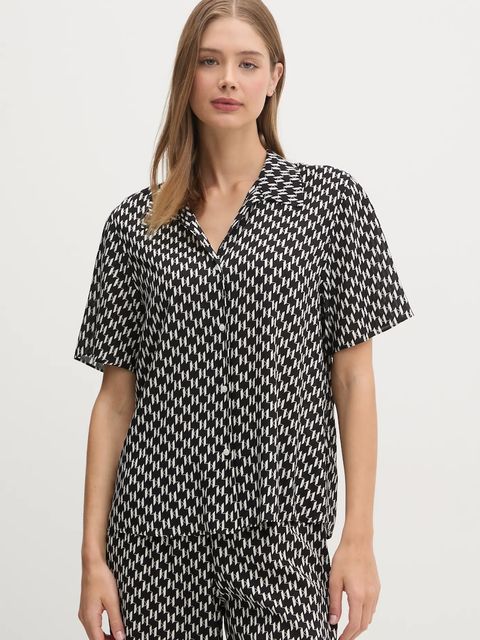 Karl Lagerfeld koszula damska kolor czarny regular z kołnierzykiem klasycznym A1W46044 - zdjęcie produktu nr 1
