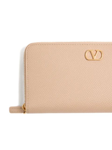 Valentino Garavani VLogo Signature zip wallet - Neutrals