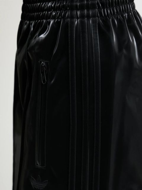 adidas Originals spodnie dresowe Holiday Tp damskie kolor czarny gładkie JV7503