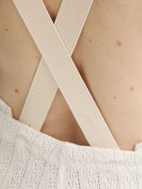 Sessun kombinezon kolor beżowy z dekoltem karo 25219000