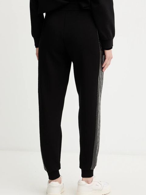 Armani Exchange spodnie dresowe damskie kolor czarny gładkie XW000997 AF16111