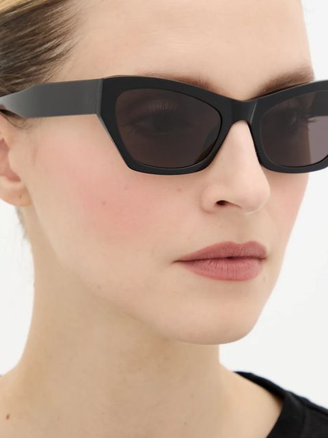 Balenciaga okulary przeciwsłoneczne damskie kolor czarny BB0447S