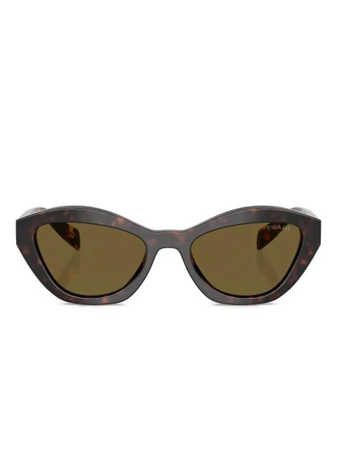 Prada Eyewear logo-detail cat-eye sunglasses - Brown