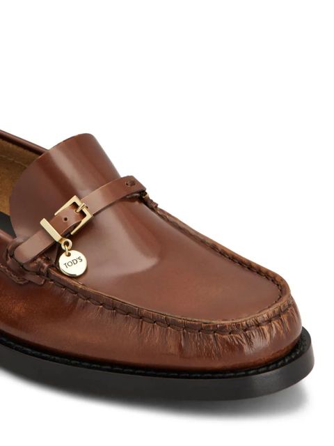 Tod's logo-charm loafers - Brown