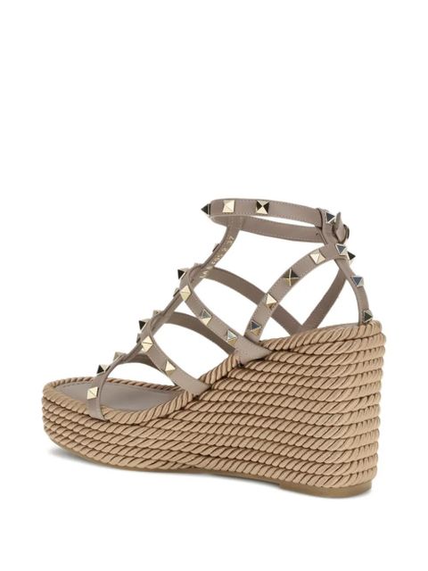 Valentino Garavani Rockstud wedge sandals - Neutrals